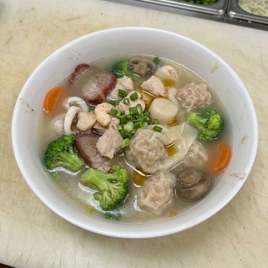 Wor Wonton Soup (Hoành Thánh Đặc Biệt)