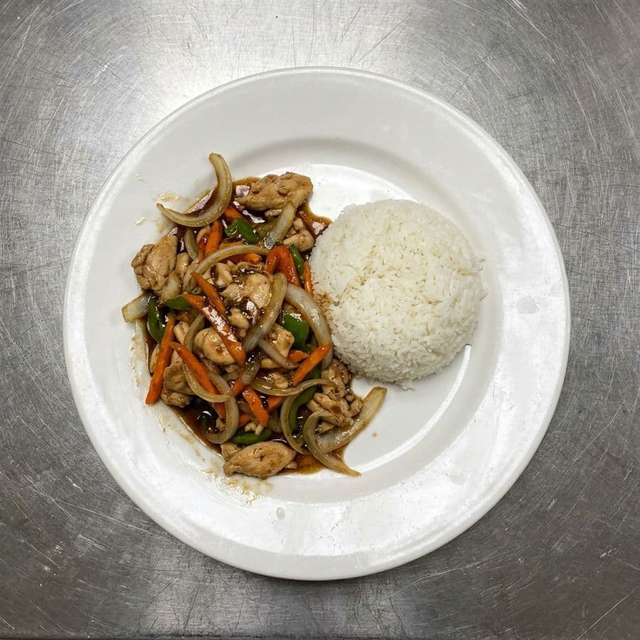 Stir Fried Chicken with Steamed Rice (Gà Xào)