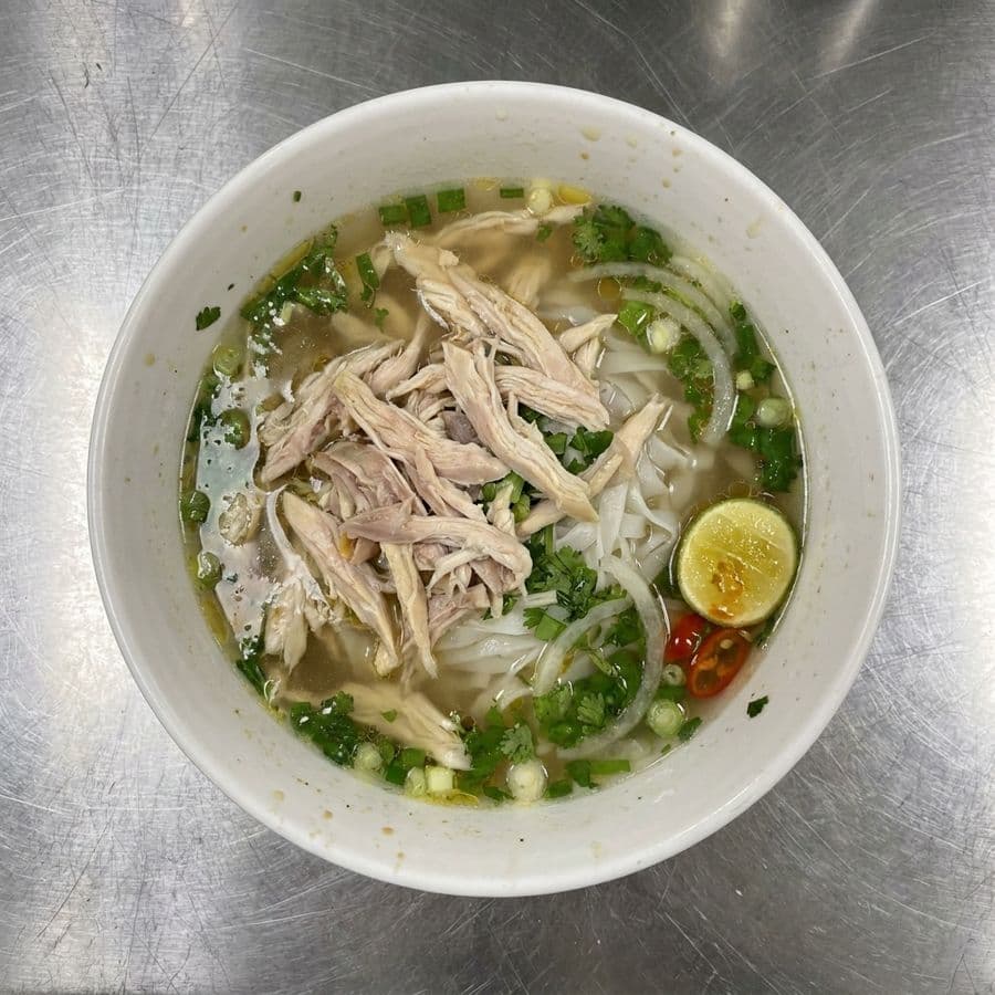 Chicken Noodle Soup (Phở Gà)