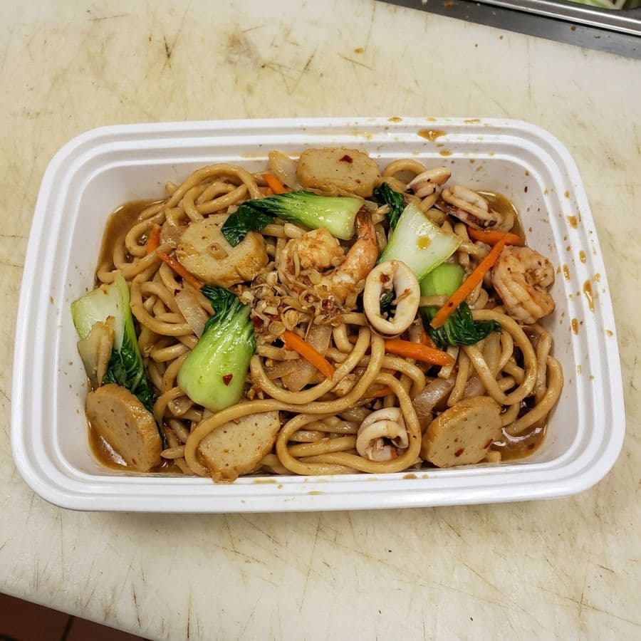Stir Fried Lemongrass Seafood Shanghai Noodles