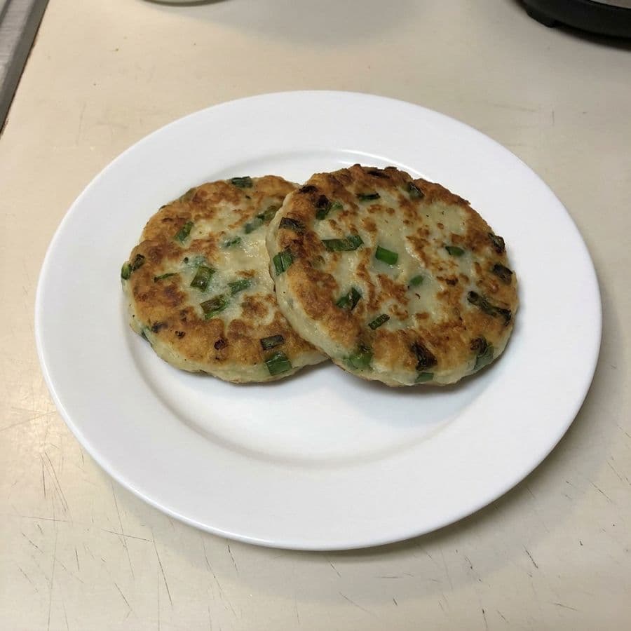 Green Onion Cakes (2 pcs)